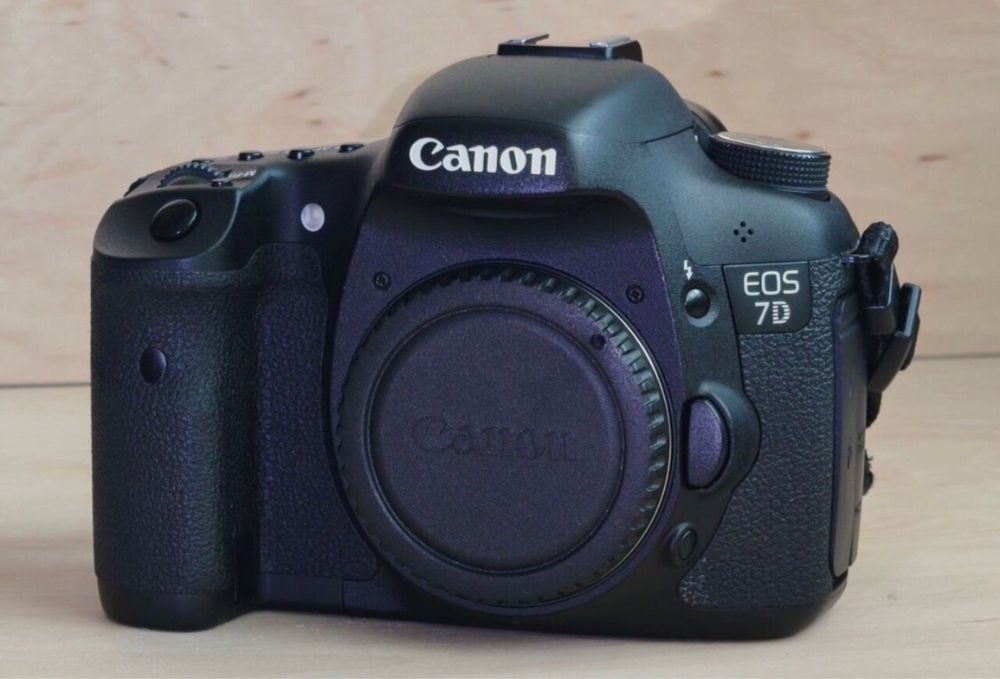 Canon eos 7D с комплектом