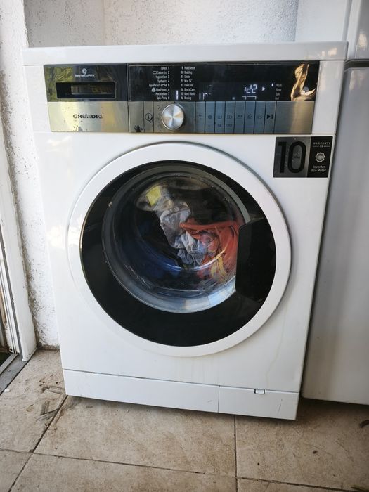 Mașina de spălat rufe Grundig