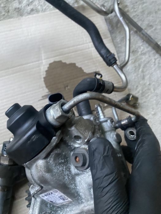 Комплект дюзи с Гнп за AUDI A6 SEAT Skoda VW 08-15 год Ауди 03l130277j