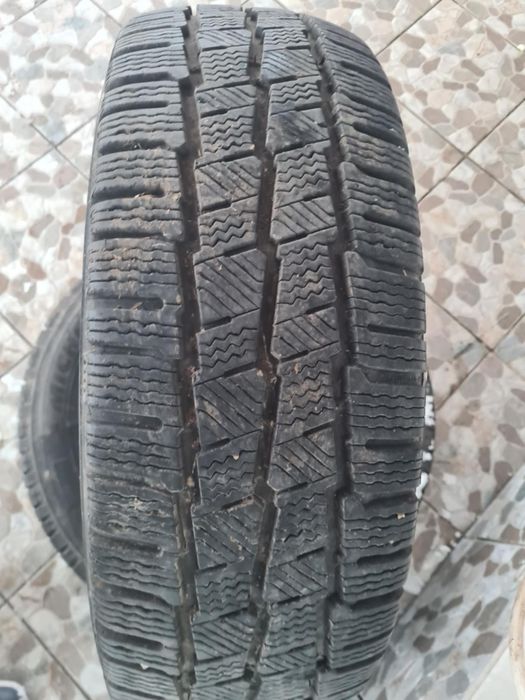 Cauciucuri michelin de iarna aproape noi 235 65 16 C