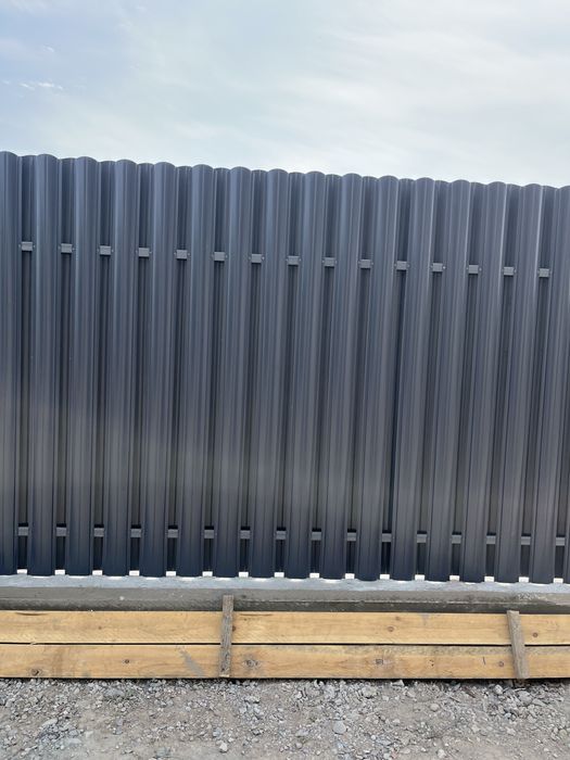 Установка штакетник