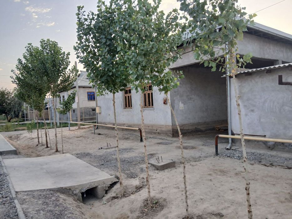 Ховли уй сотилади