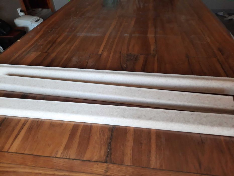 плинтус на столешницу