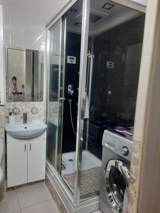 Обменяю душевую кабинку