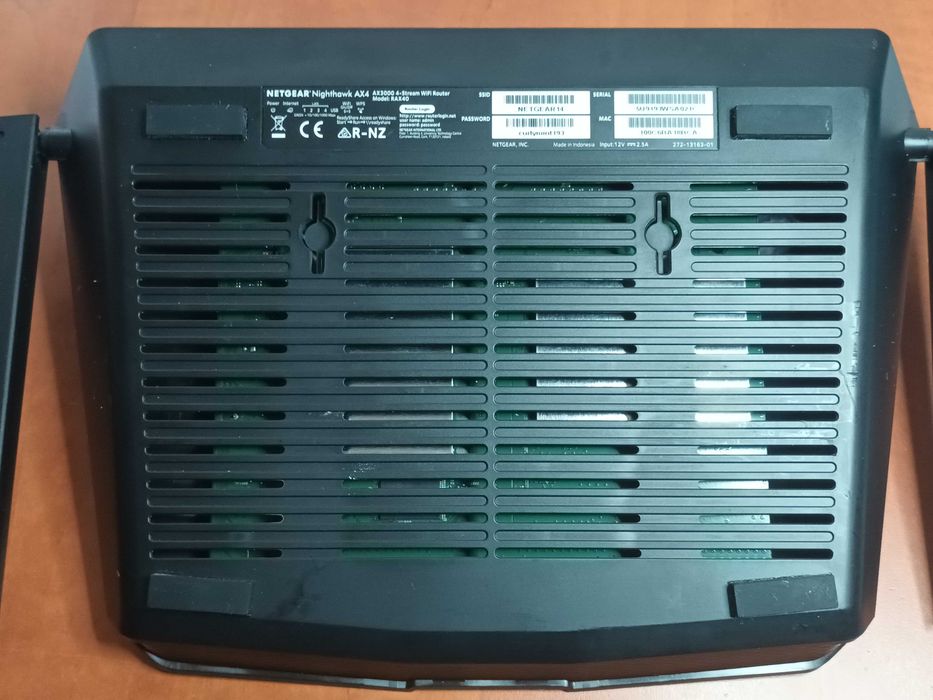 Router Wireless NetGear RAX40 Nighthawk Dual-Band AX4  Wi-Fi 6 AX3000