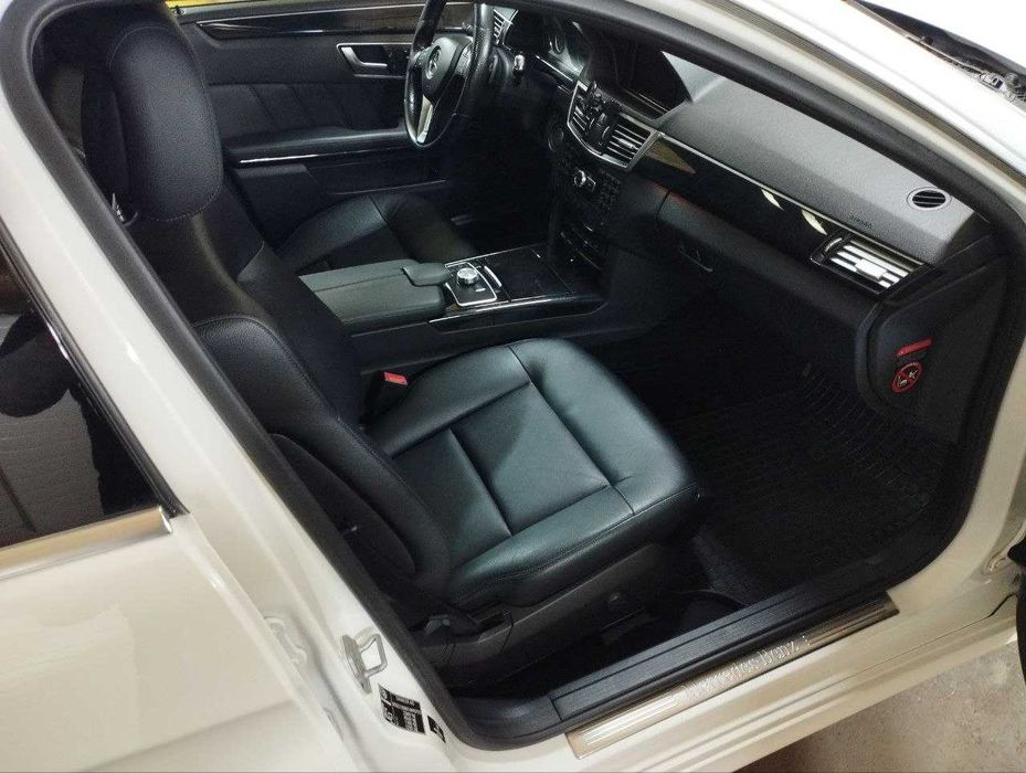 Mercedes-Benz E300, 2012 год