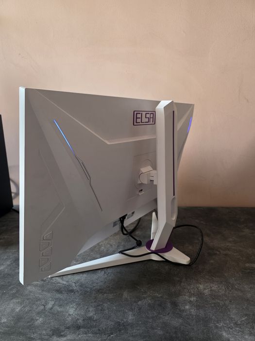 Игровой монитор Elsa IPS 280hz Flat. В идеальном состоянии. Обмен.