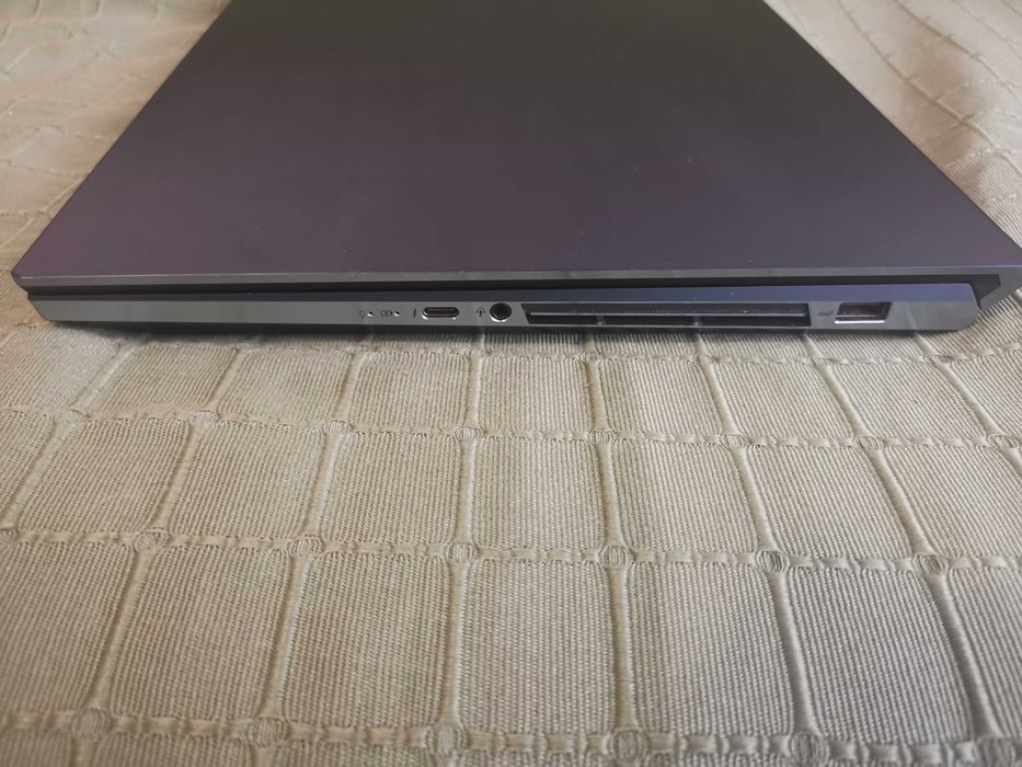 ASUS ZenBook Pro Duo 15 UX581GV