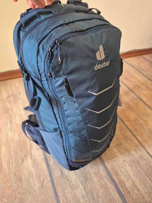 ПРОДАВАМ нови раници DEUTER