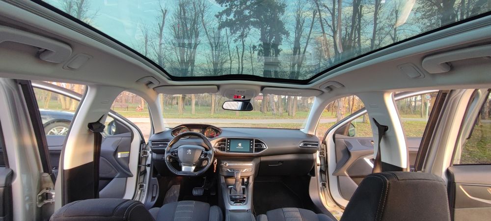 Peugeot 308 ÎNMATRICULAT– 2018 –AUTOMAT- 120.000 km- 1.6 BlueHDi