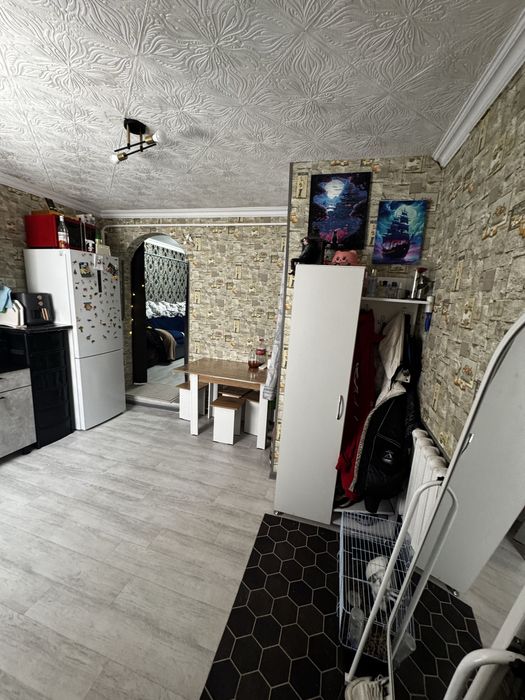 Продам квартиру с участком