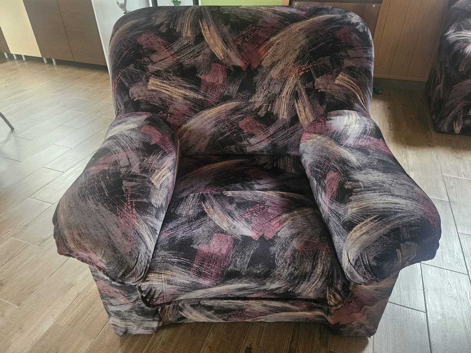 Coltar + fotoliu - in stare foarte buna