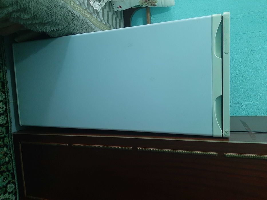 Продам холодильник б/у в отличном состоянии