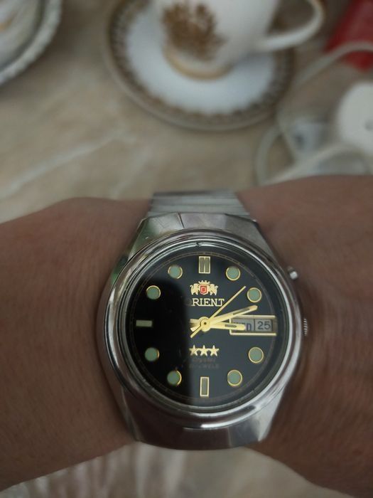 Продам часы Orient оригинал винтаж, идеальные,