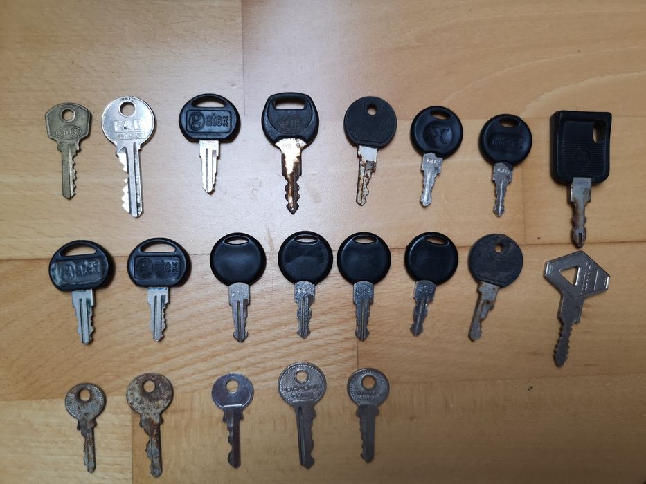 Лот стари ключове