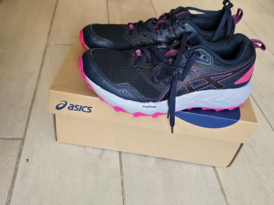 Маратонки Asics 37.5н