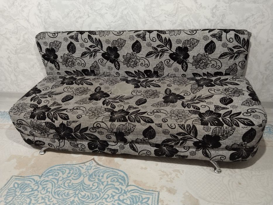 Тақта (диван) Конаев