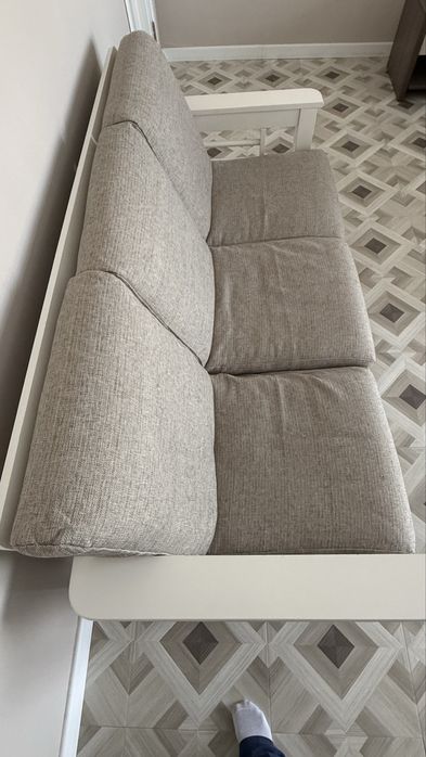 Диван не большой