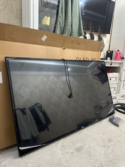 Телевизор Samsung QLed 8K