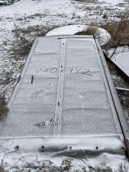 Железные ворота для гаража