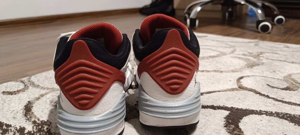 Papuci Jordan 5 Max aura