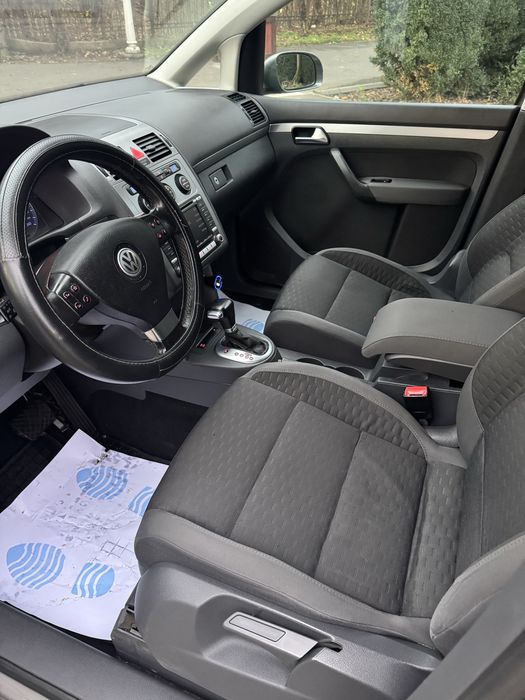 - Vw Touran - model 2008 - 2.0 TDI -Cutie DSG automata-stare excelenta