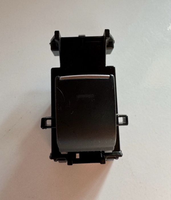 кнопка стеклоподъемника Toyota с подсветкой