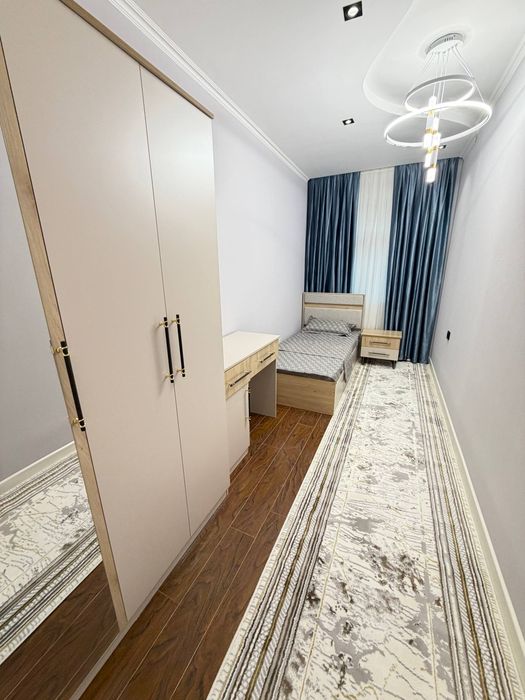 Чиланзар-24 кв 4/7/9.100м2 Срочно продам квартиру срочно