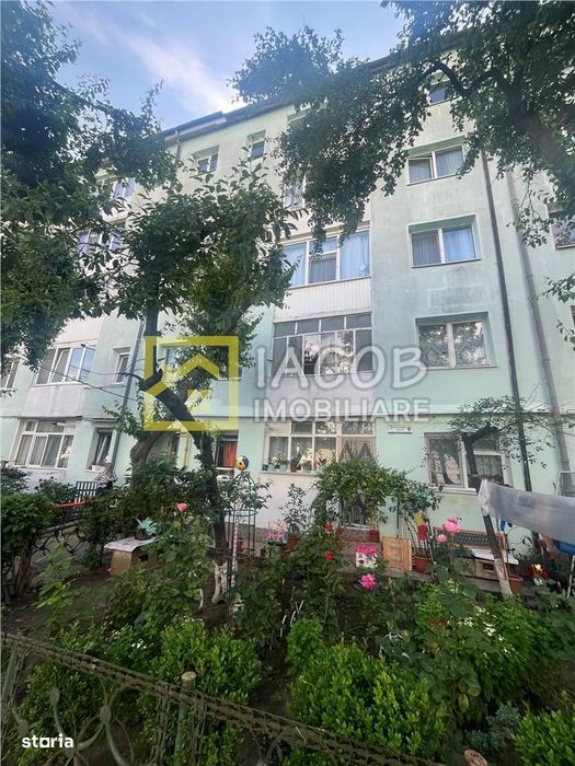 Apartament cu 3 camere, etajul 1, str. Milcov, Bacau — fotografia 2