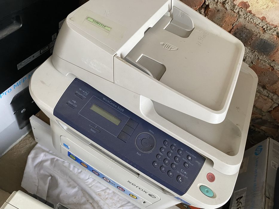 Много функциональный устройство