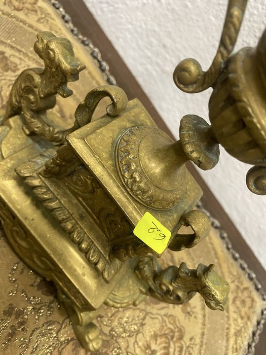 Масивен месингов свещник 5 рамена – богата релефна изработка барок център за маса или за камина