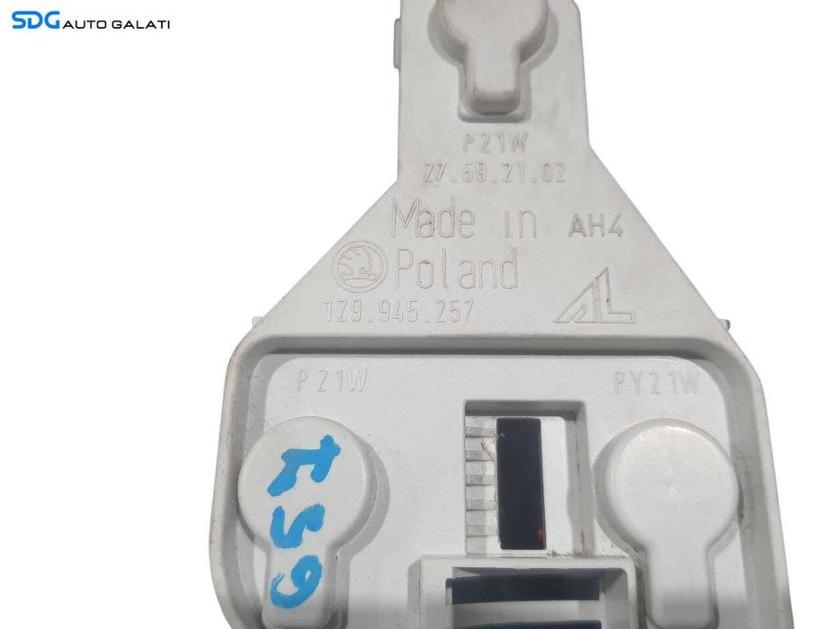 Soclu Suport Bec Becuri de la Stop Lampa Tripla Stanga Skoda Octavia 2 Break 2004 - 2013 Cod 1Z9945257 [N2919]