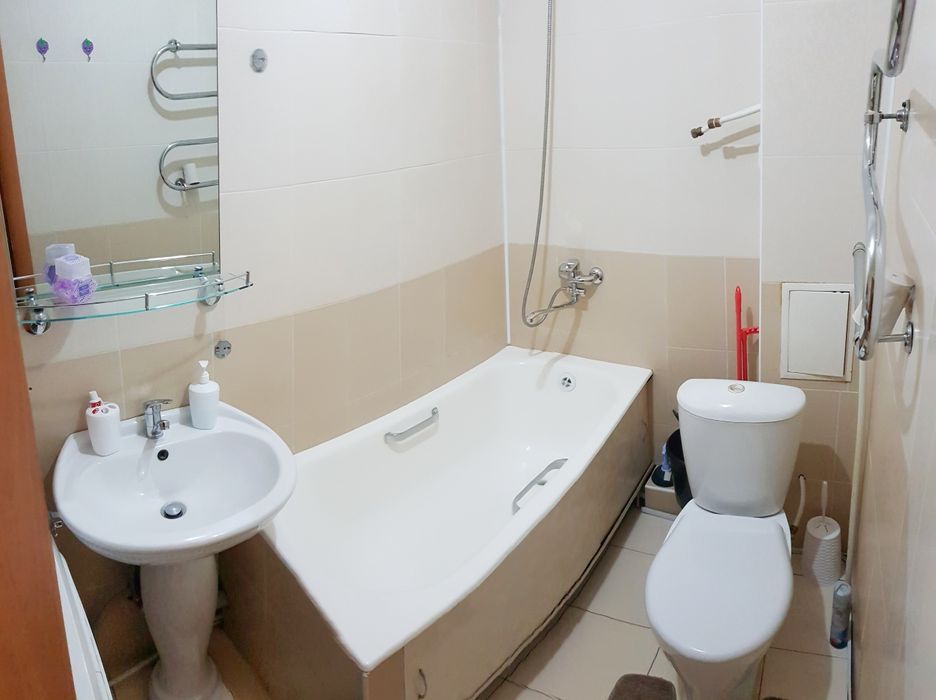 Катаева 34 (Школа Полиции, BatyrMall)