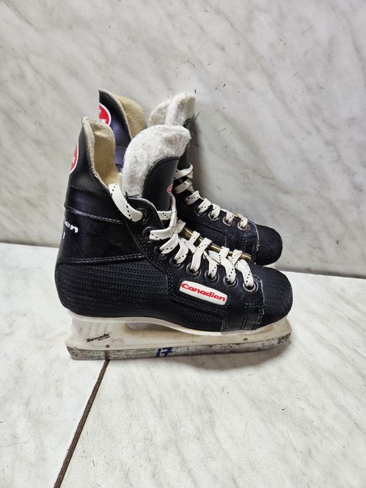 Patine 17 hochei hochey Botas  marimea  32  ( 21  cm)