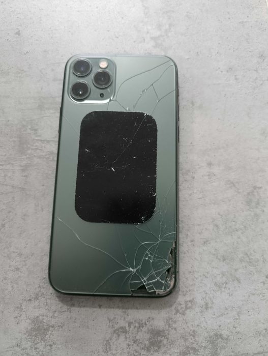 Продам айфон 11 про