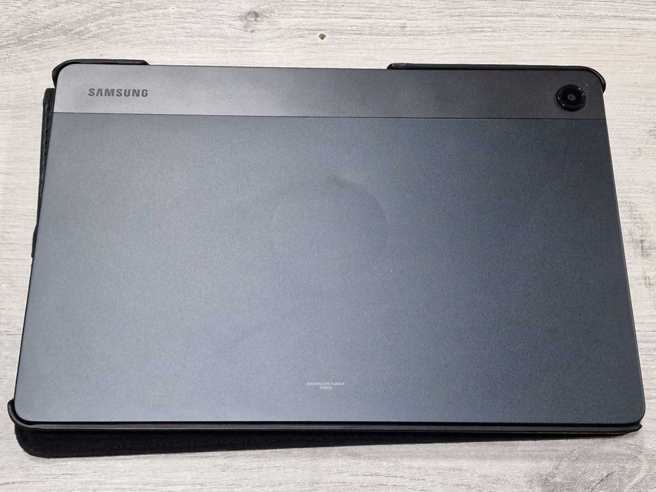 Samsung Galaxy Tab A9+ X216 64GB 5G + калъф