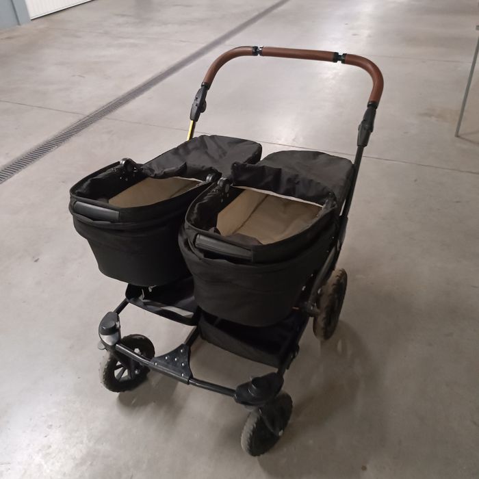 Количка за близнаци или породени деца Emmaljunga double viking 735