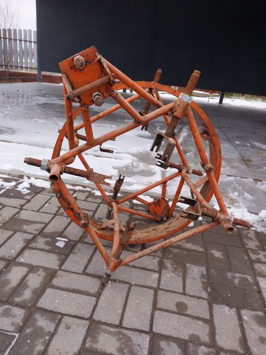 Продам изолировачную машинку