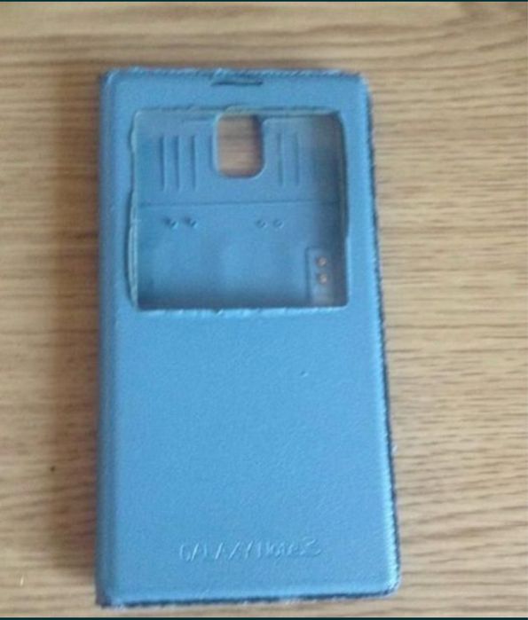 Huse si carcase pentru telefoane