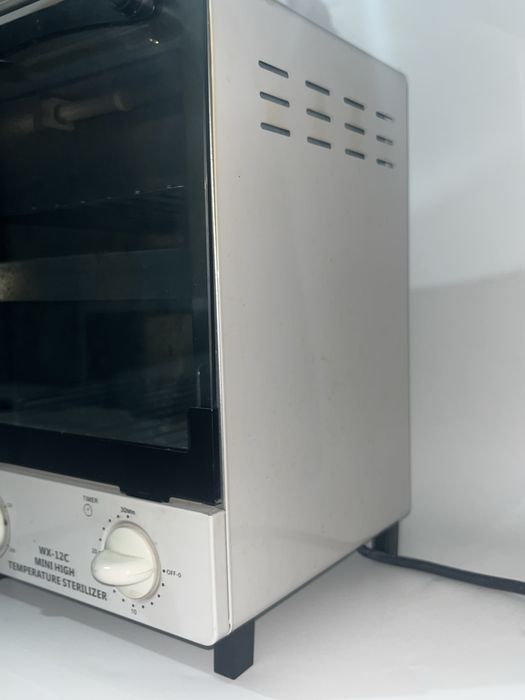 Сухожаровый шкаф