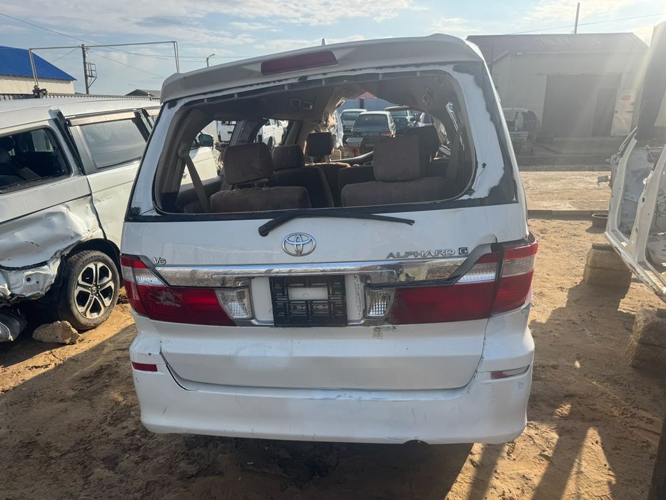 Тoyota Alphard 3.0