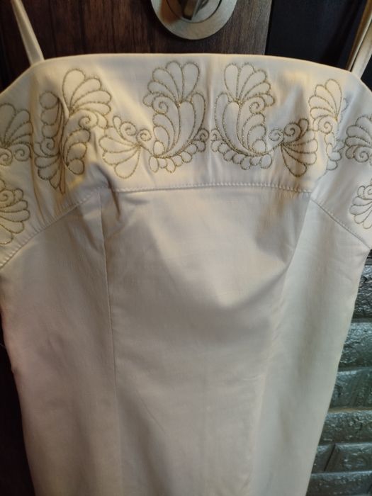 Официална бяла рокля XS/S с дължина до коляното