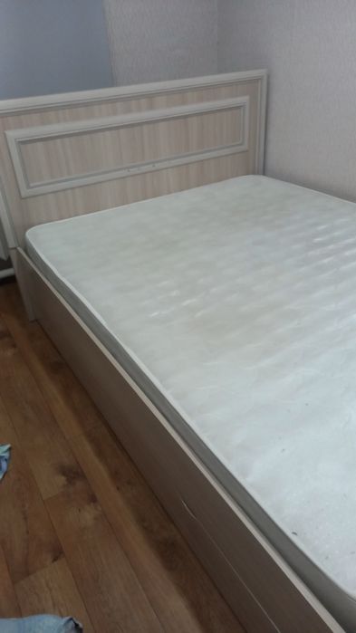 Продам кровать двухспальная
