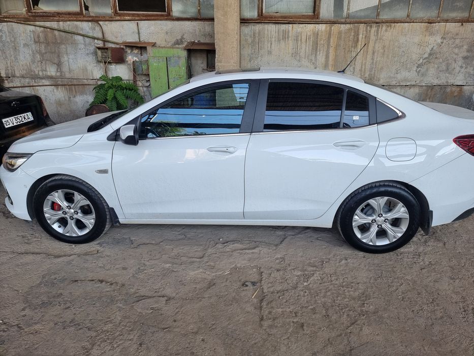 Oniks Premier2 Оникс 2024 avgust, 94000km, 12300$ ( 7000$ )