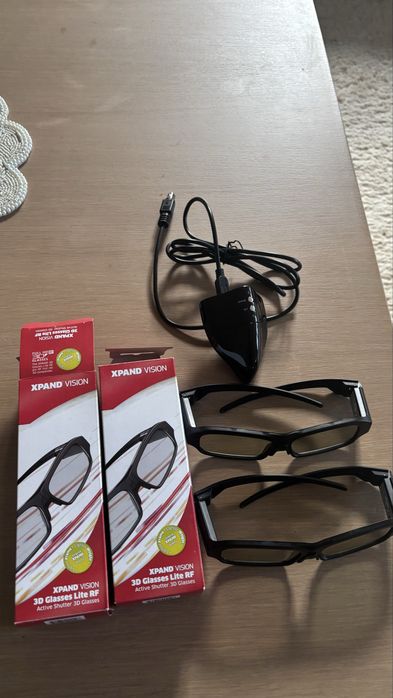 Kit 3d ochelari activi si adaptor 3D RF pt JVC si Sony
