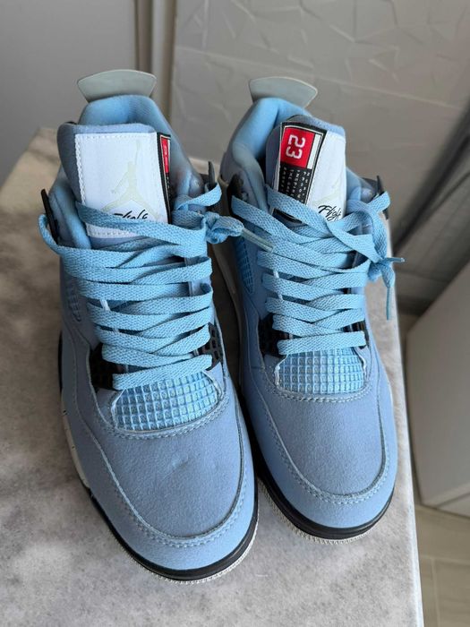 Air Jordan 4 Retro University Blue 43