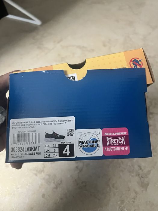 Skechers noi,marimea 36