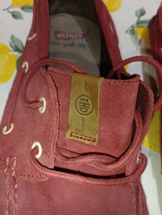 Tommy Hilfiger N 45 кожени - 15 €