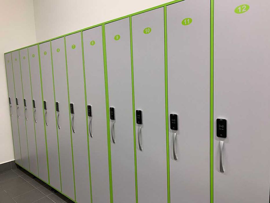Электронный замок для раздевалки - с браслетами RFID