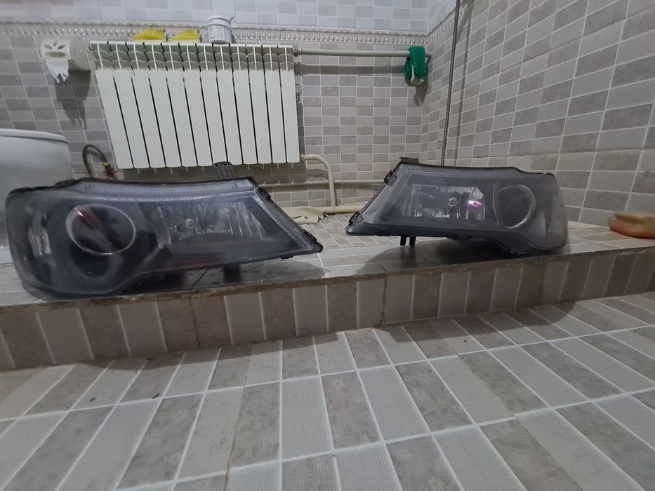 Nexia 2 фар. Жаксы туседи. Стеклосы новый. Иши жиналган.